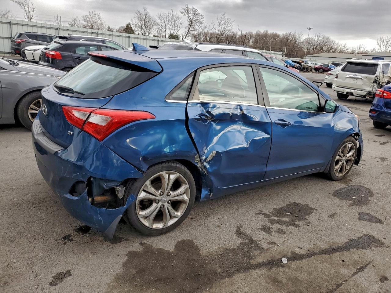 2013 Hyundai Elantra Gt - Image 3