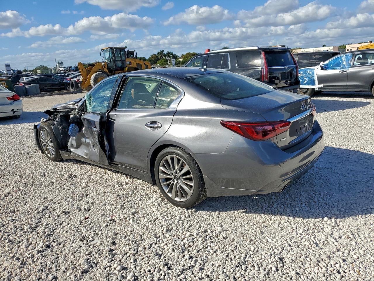 2024 Infiniti Q50 Luxe - Фото 2