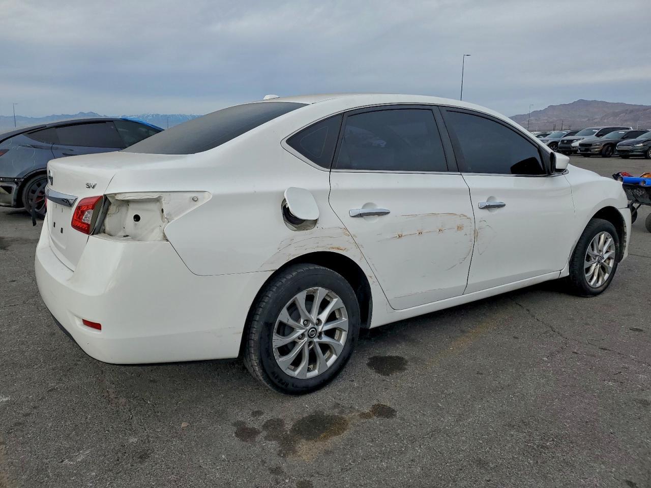 2015 Nissan Sentra S - Фото 3