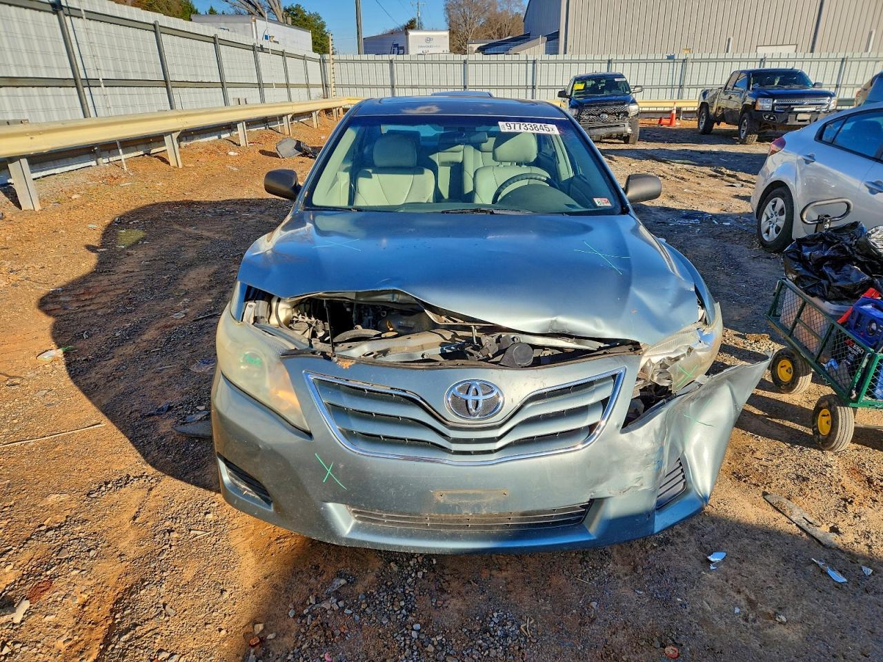 2011 Toyota Camry Le - Image 5