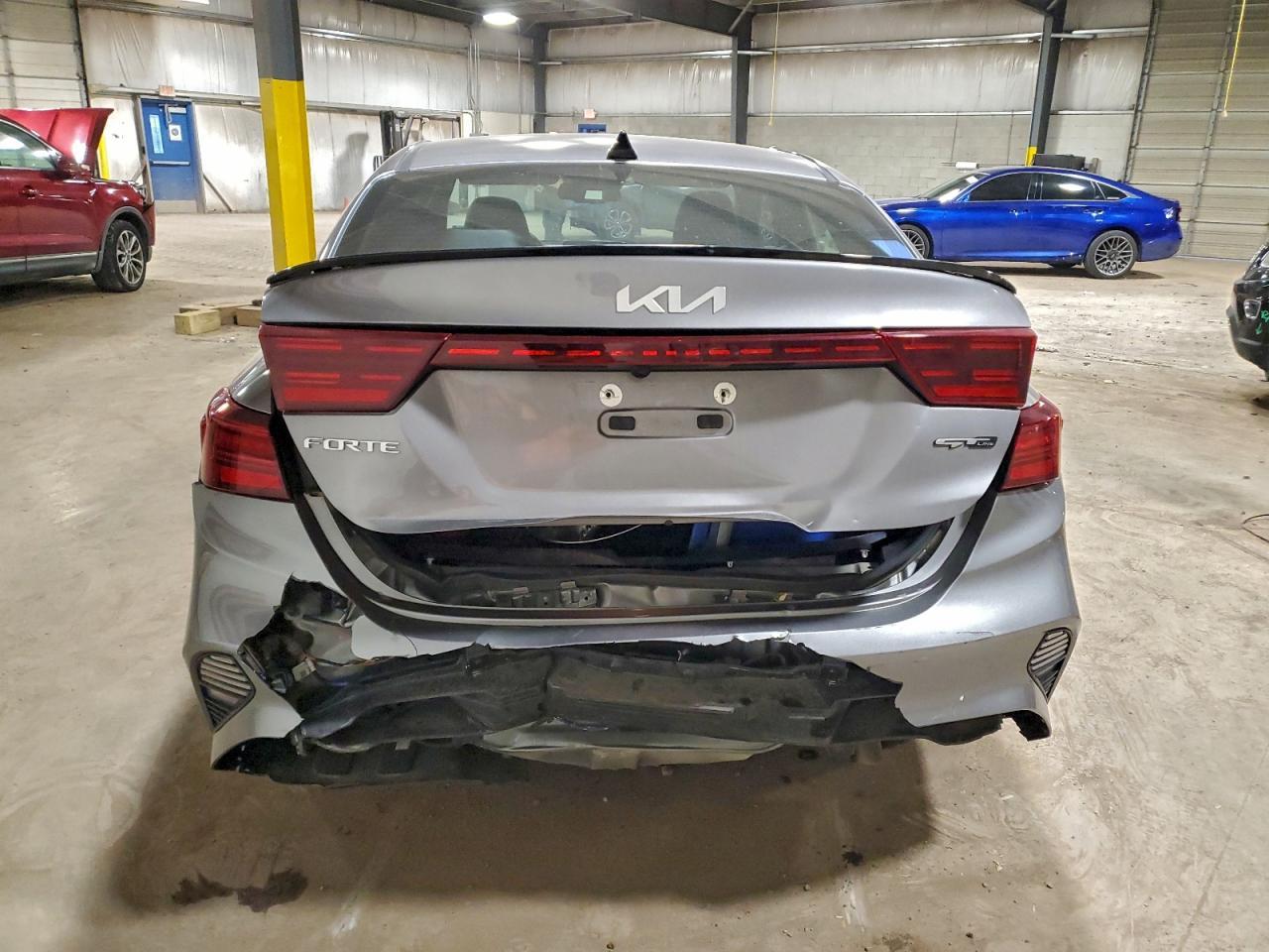 2023 Kia Forte Gt Line - Фото 6