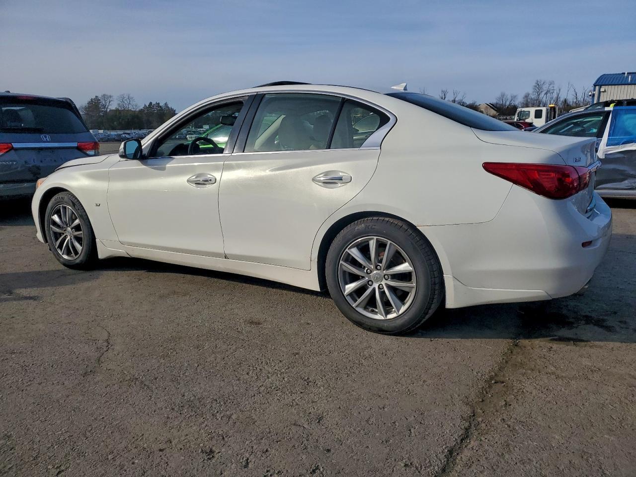 2014 Infiniti Q50 Base - Фото 2