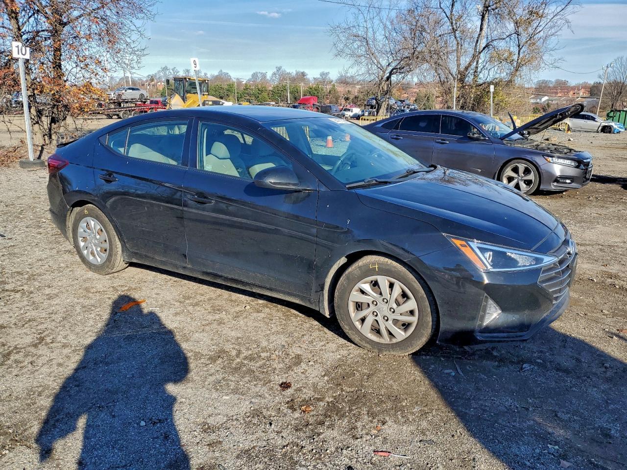 2020 Hyundai Elantra Se - Фото 4