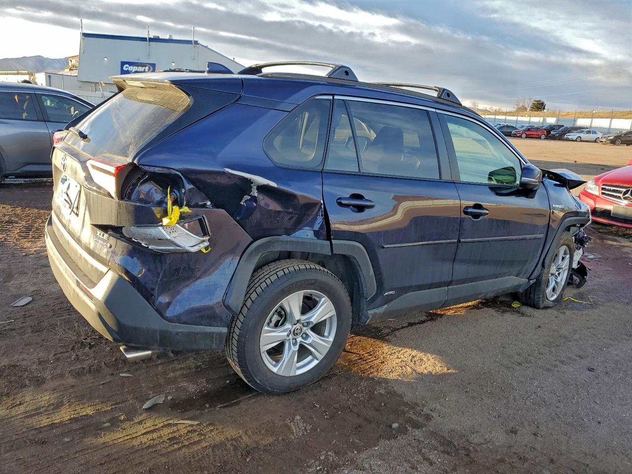 2020 Toyota Rav4 Xle - Image 3