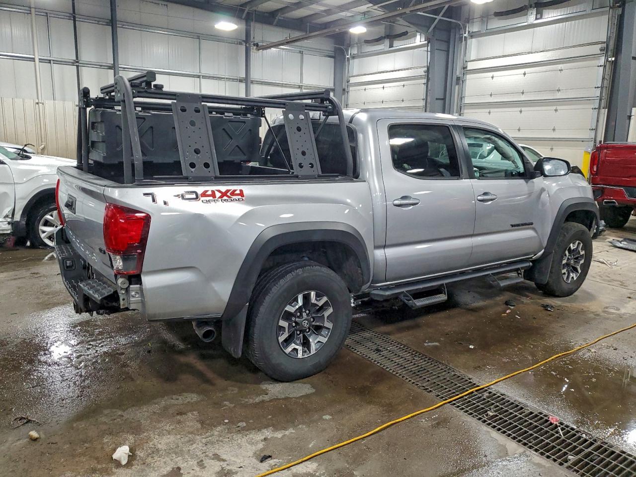 2019 Toyota Tacoma Double Cab - Image 3