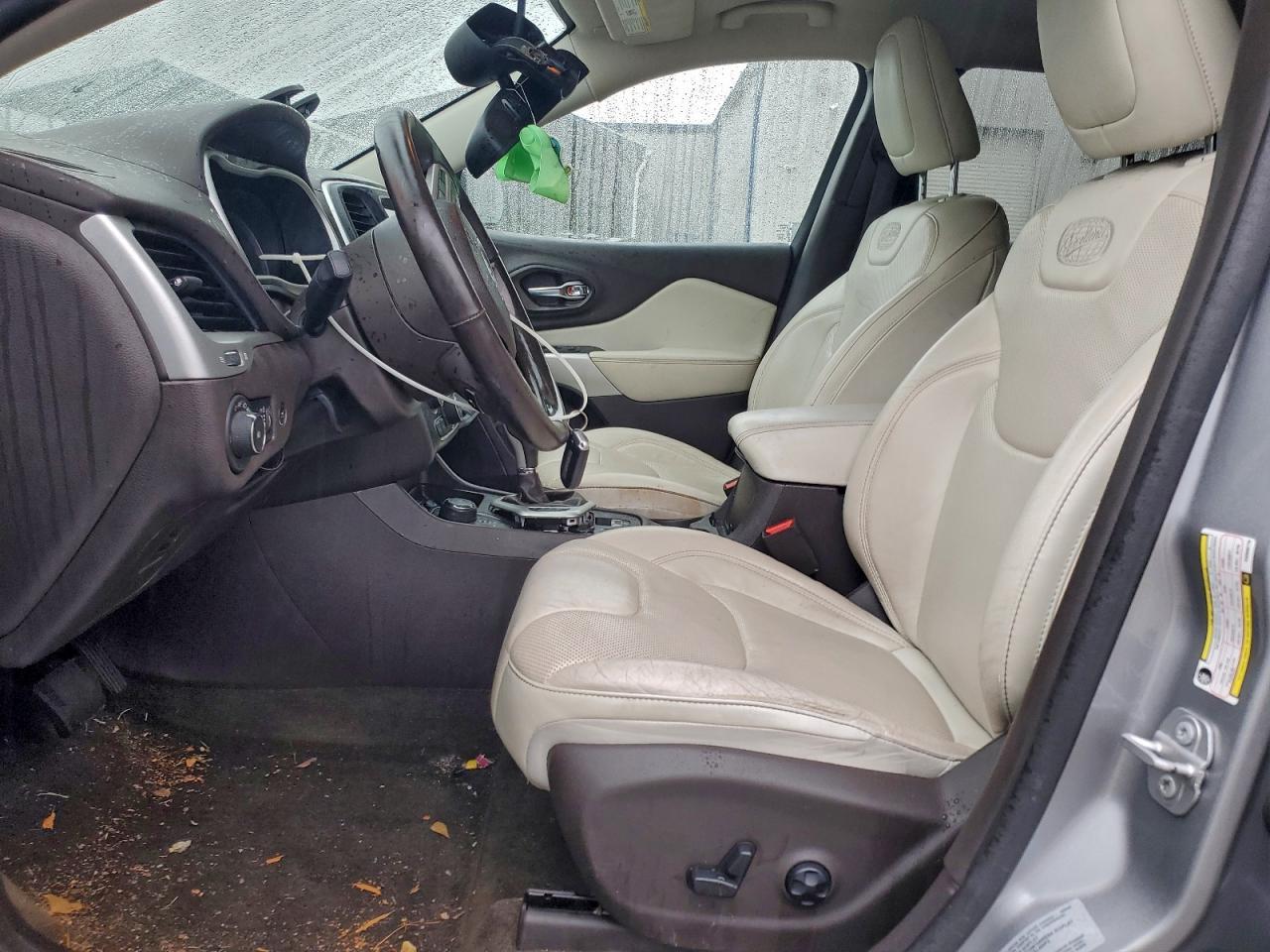 2017 Jeep Cherokee Overland - Фото 7