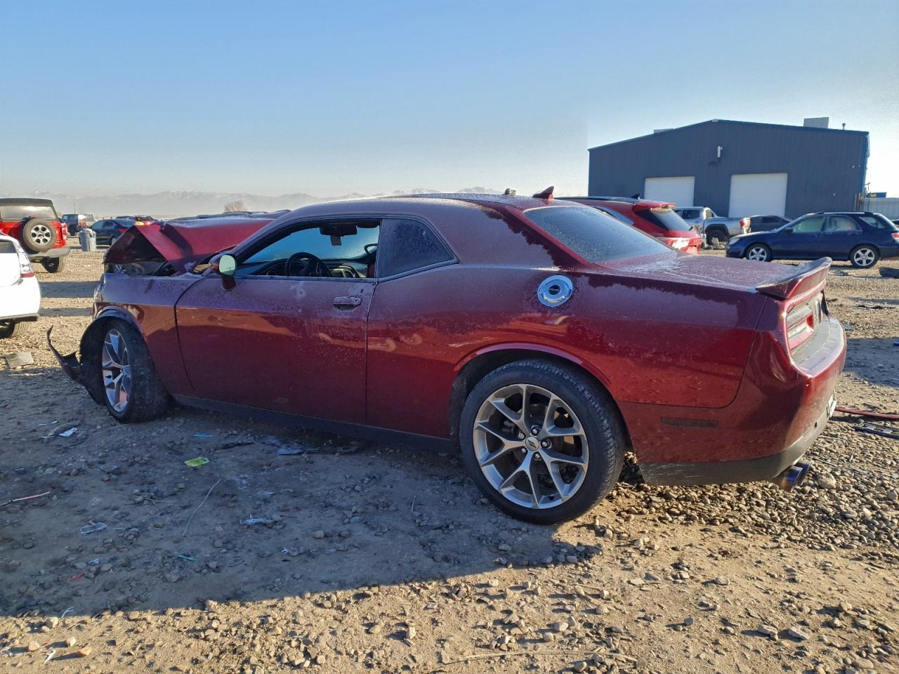 2021 Dodge Challenger Sxt - Фото 2