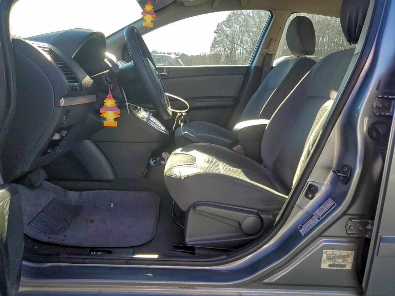 2012 Nissan Sentra 2.0 - Image 7