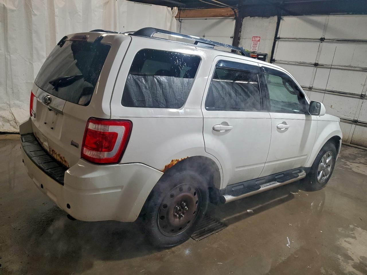 2010 Ford Escape Limited - Фото 3