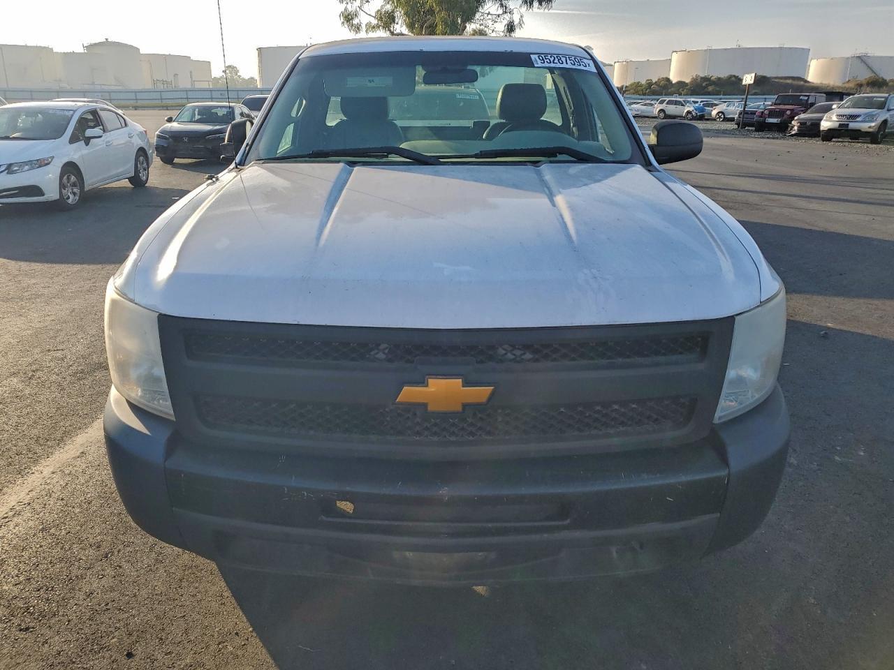 2013 Chevrolet Silverado C1500 - Image 5