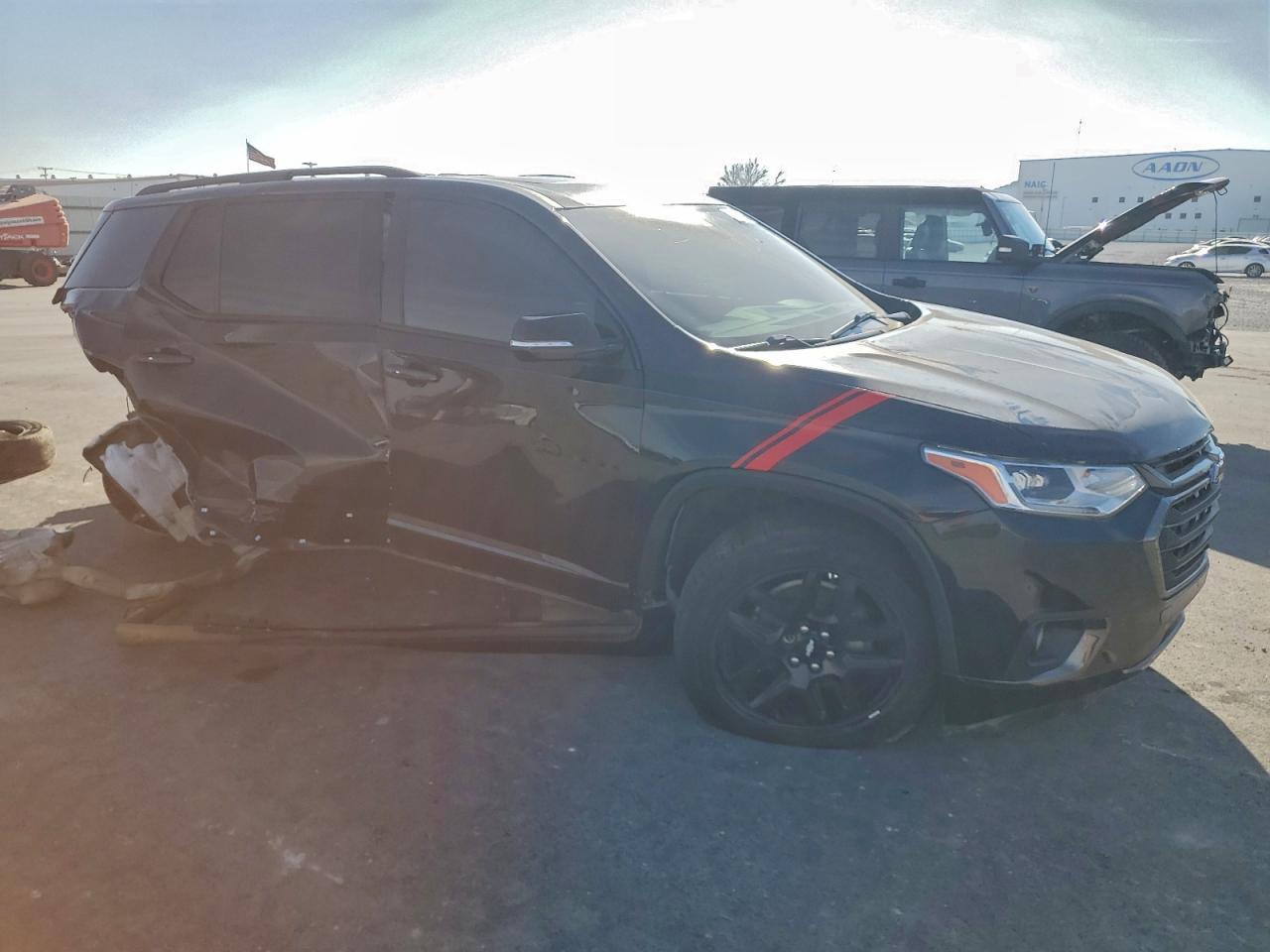 2020 Chevrolet Traverse Premier - Image 4