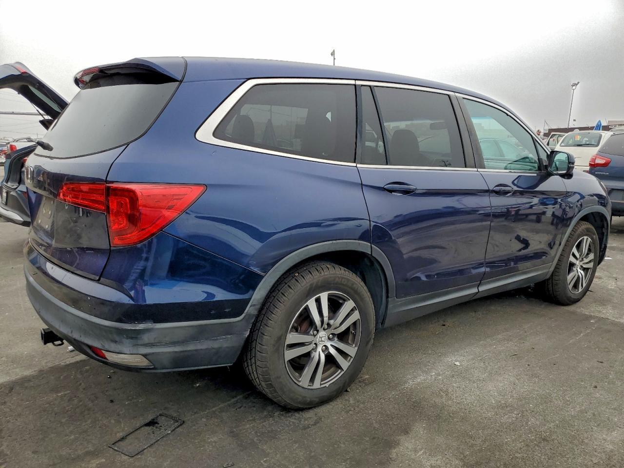 2016 Honda Pilot Ex - Image 3