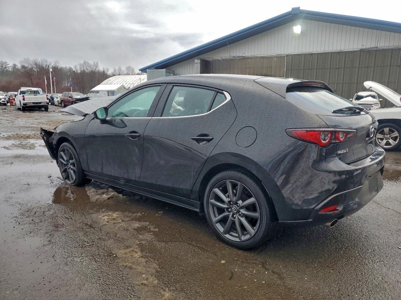 2024 Mazda 3 Preferred - Фото 2