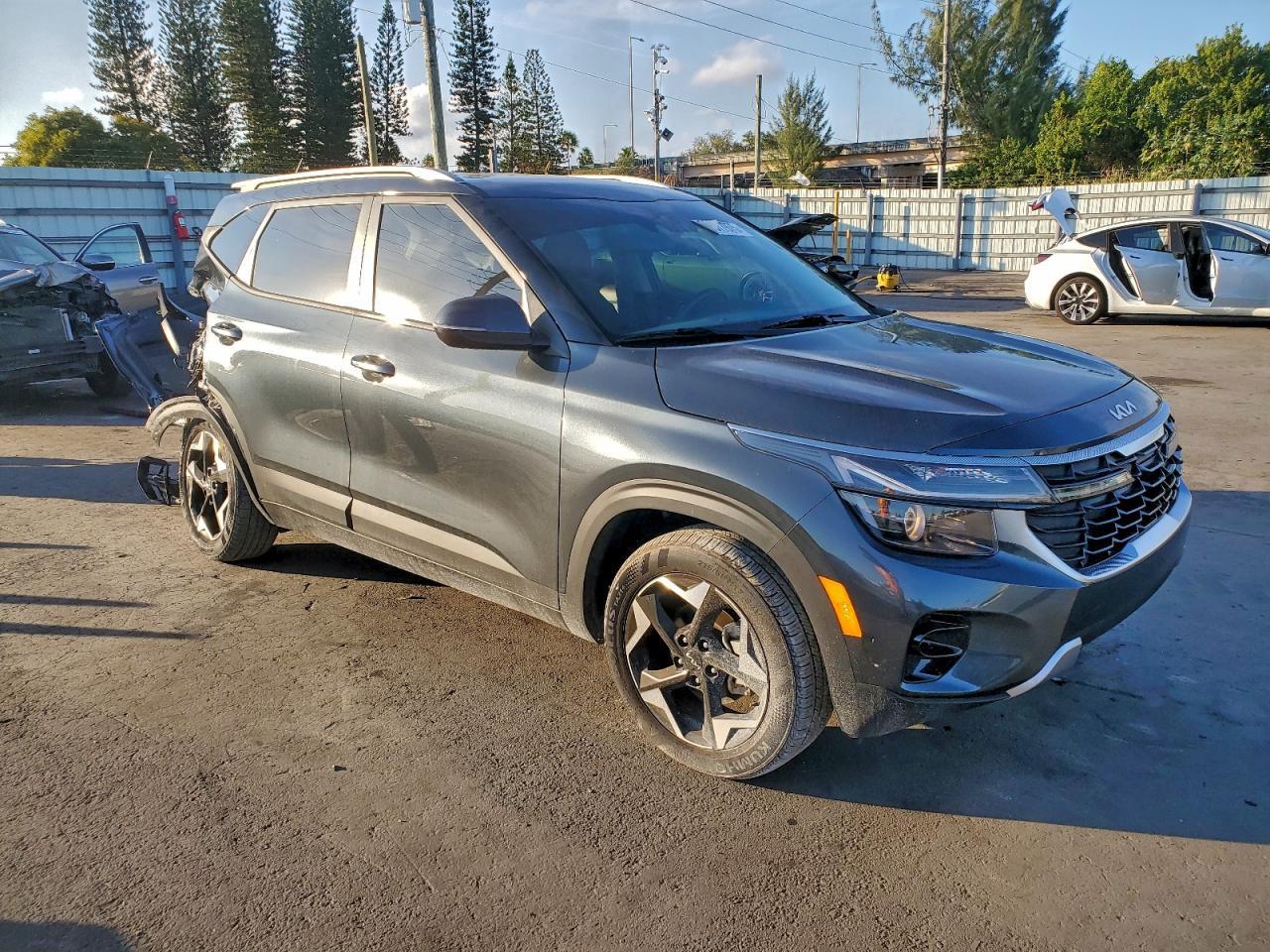 2025 Kia Seltos S - Фото 4