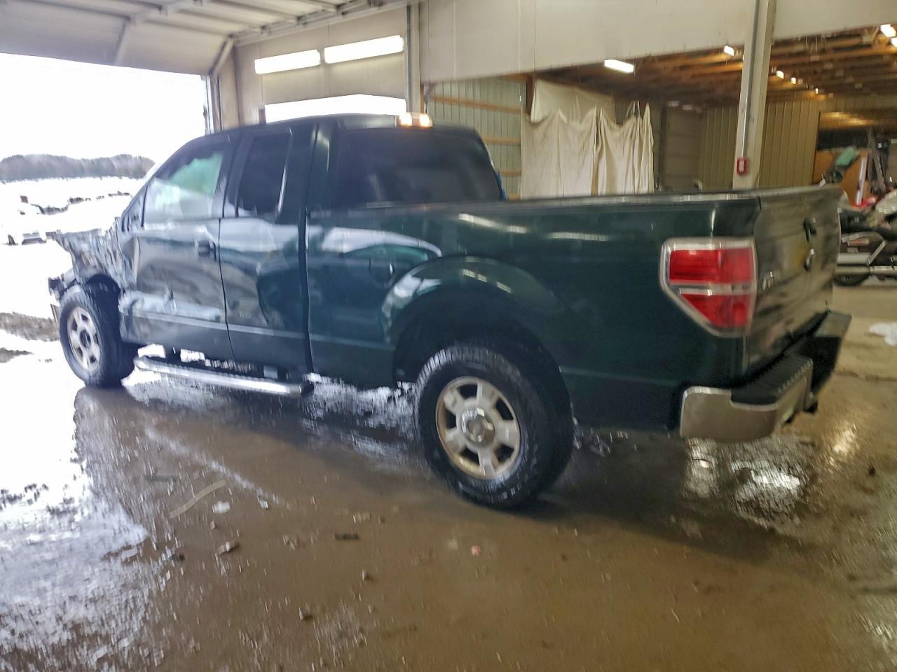 2013 Ford F150 Super Cab - Фото 2