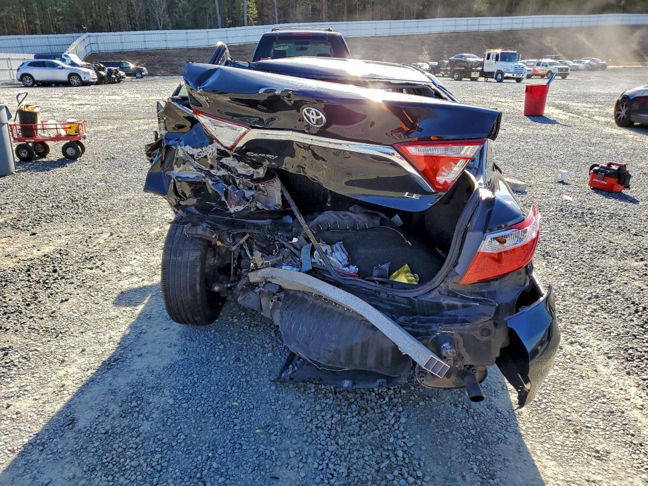 2015 Toyota Camry Le - Фото 6