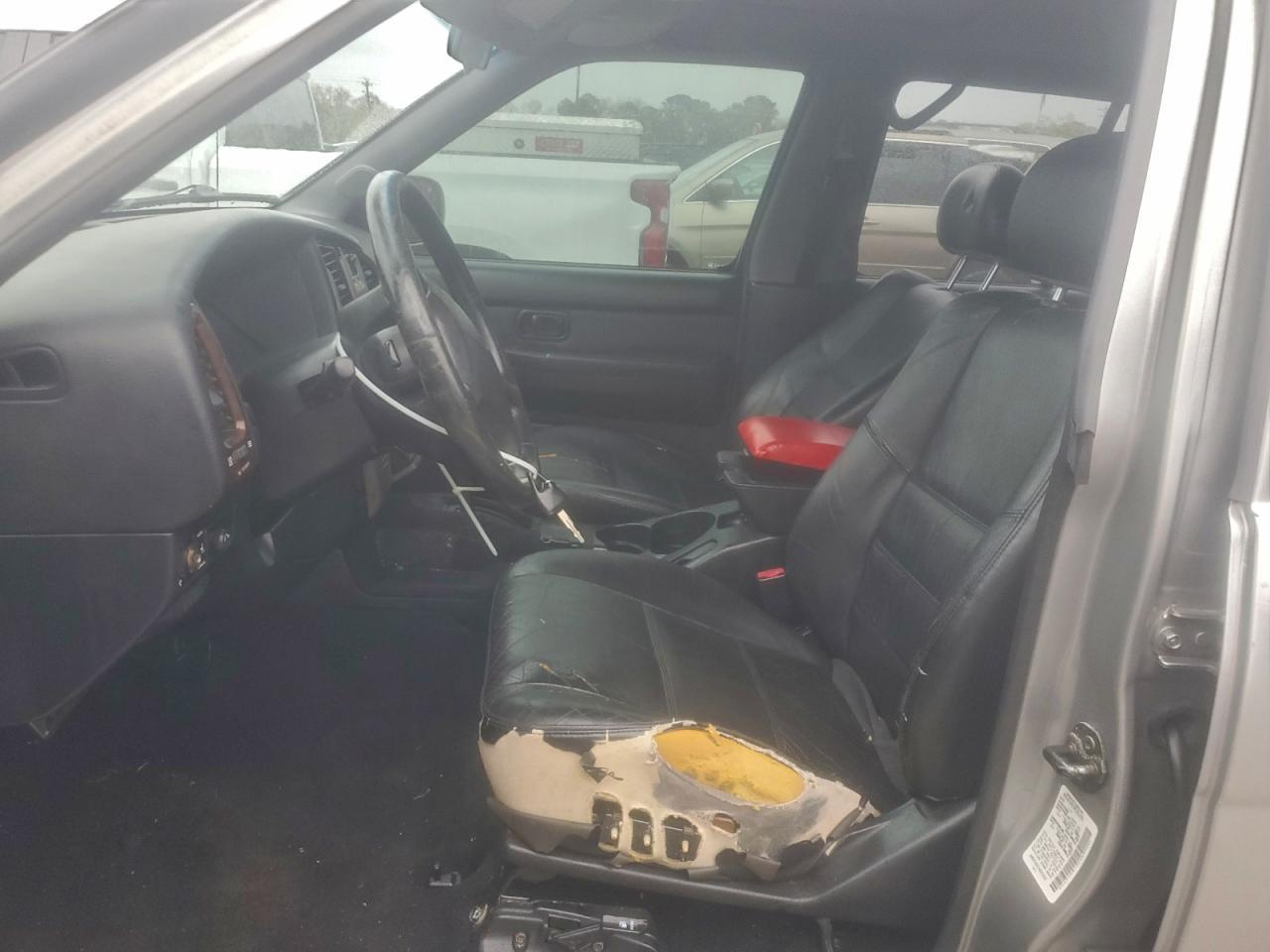 2001 Nissan Pathfinder Le - Image 7