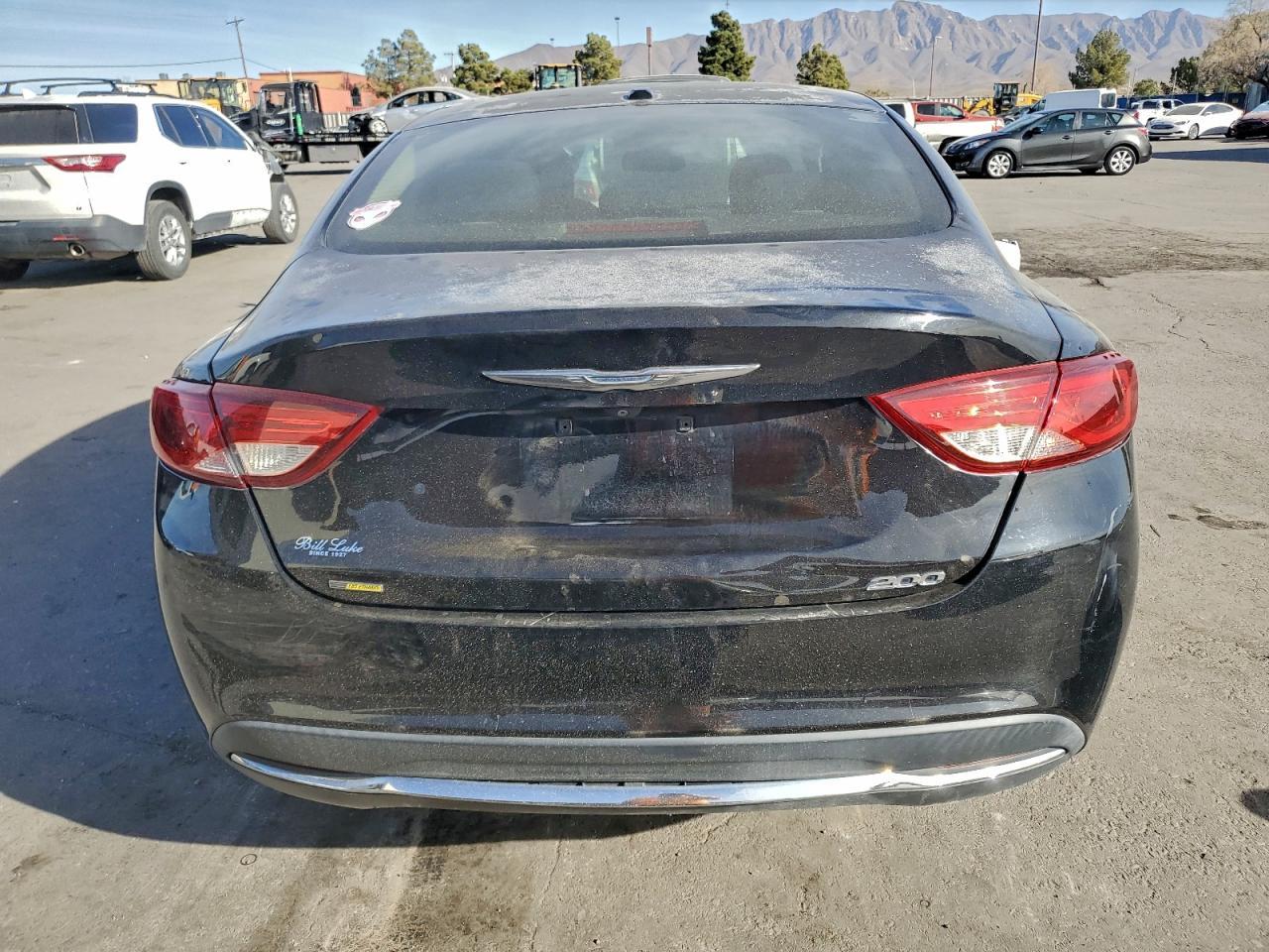 2016 Chrysler 200 Limited - Image 6