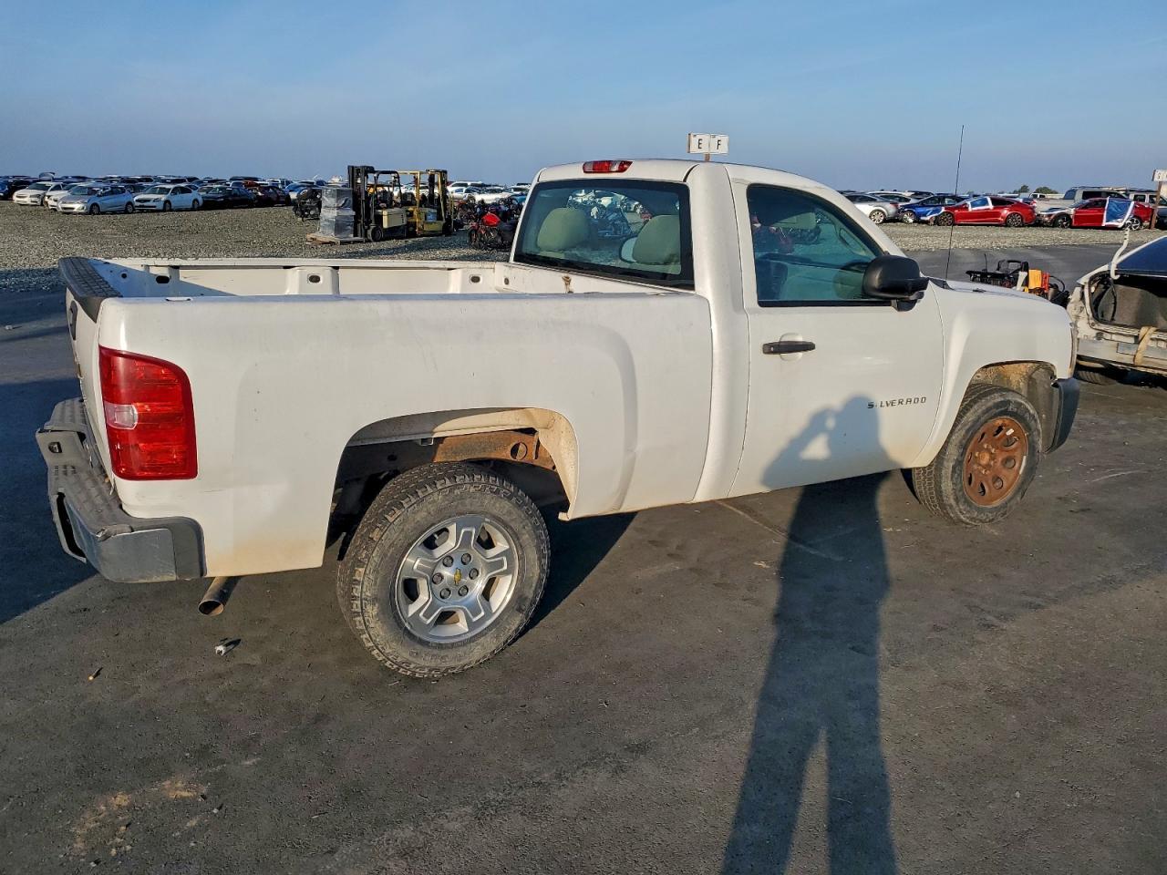 2013 Chevrolet Silverado C1500 - Image 3