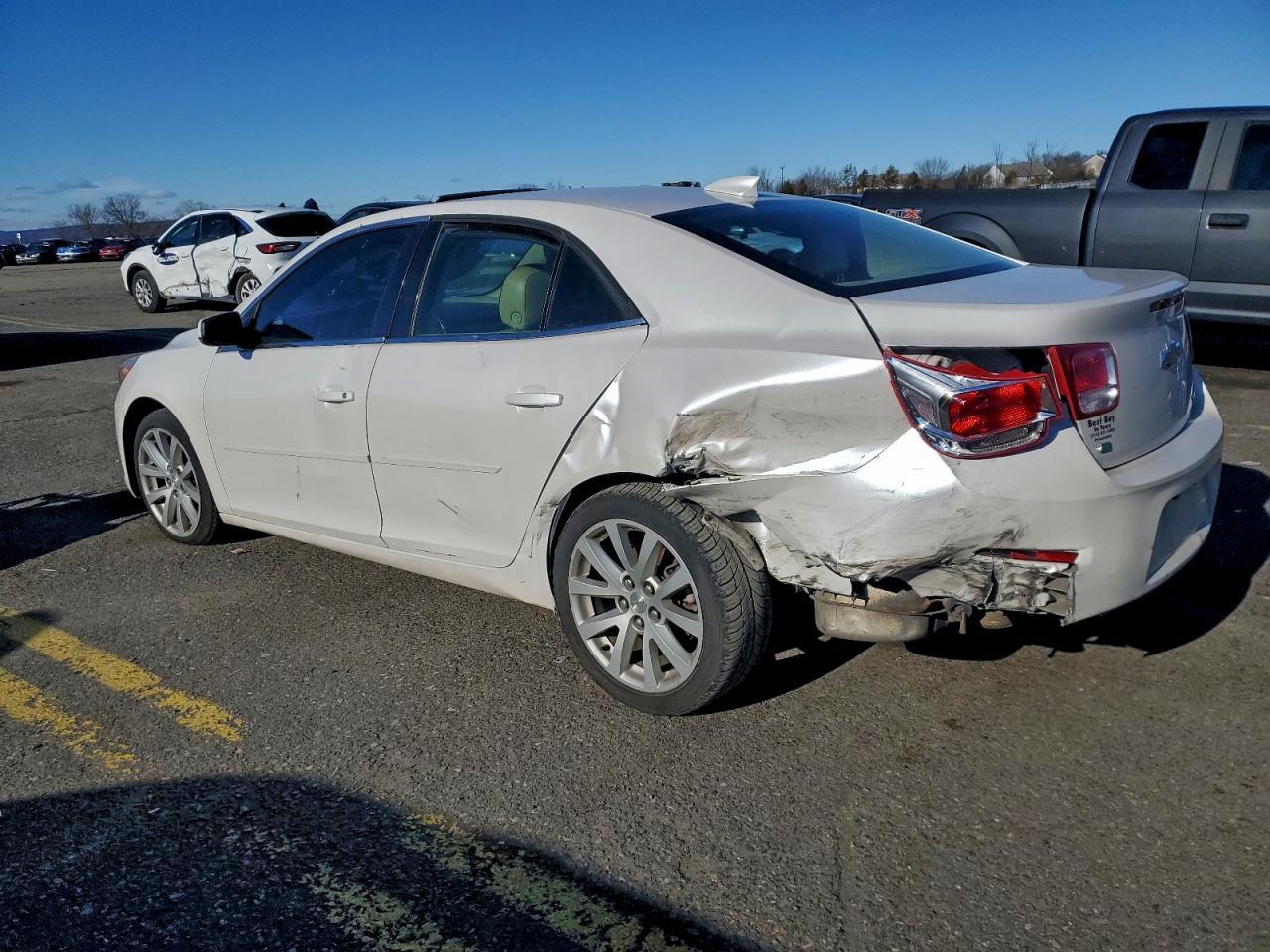 2015 Chevrolet Malibu 2Lt - Фото 2