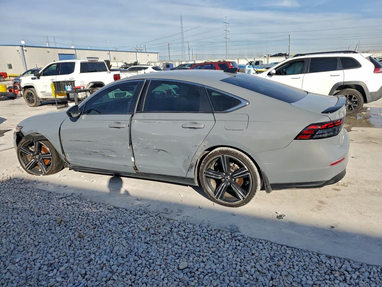 2024 Honda Accord Hybrid Sport - Image 2