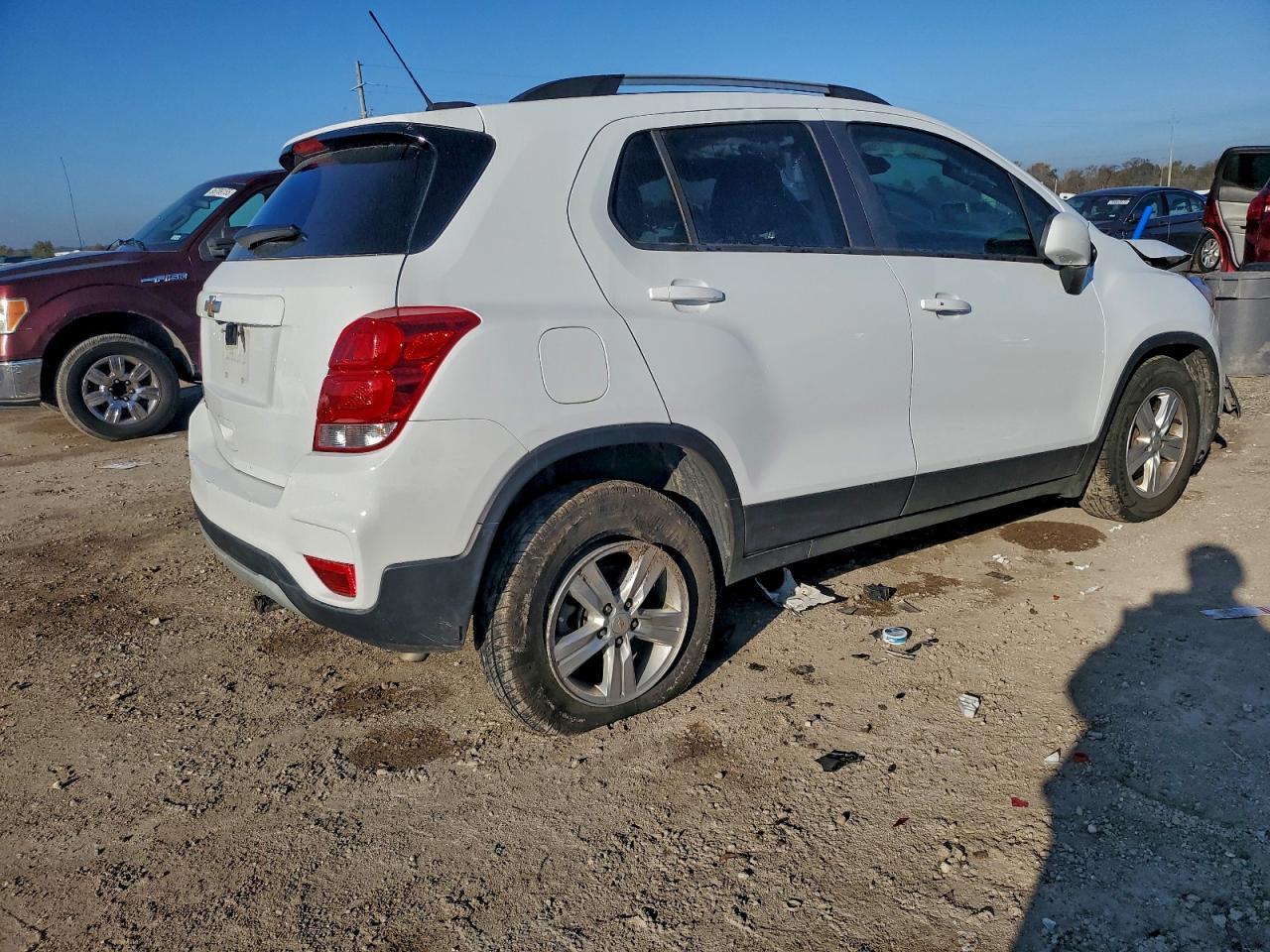2022 Chevrolet Trax 1Lt - Image 3