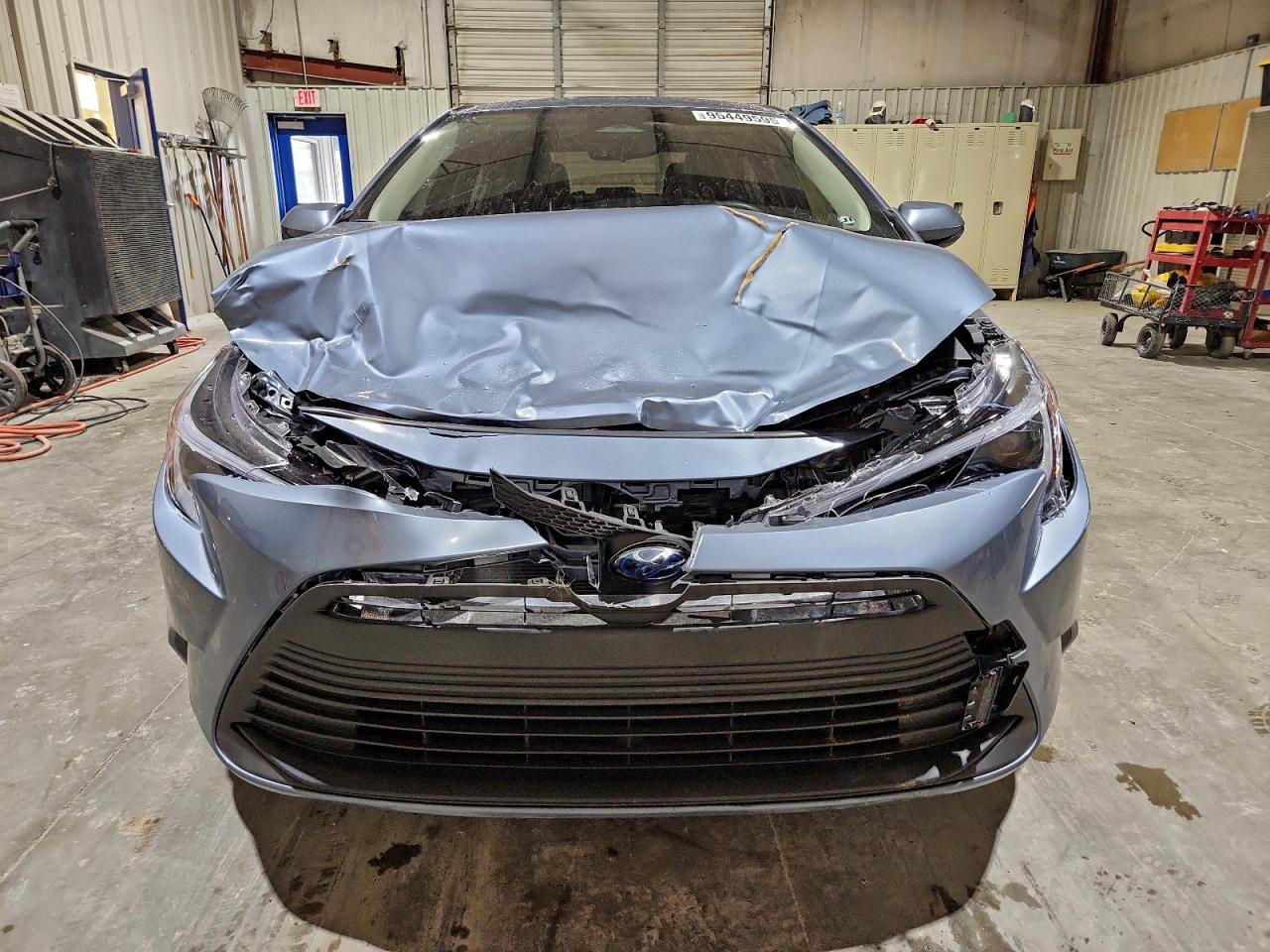 2025 Toyota Corolla Le - Фото 5