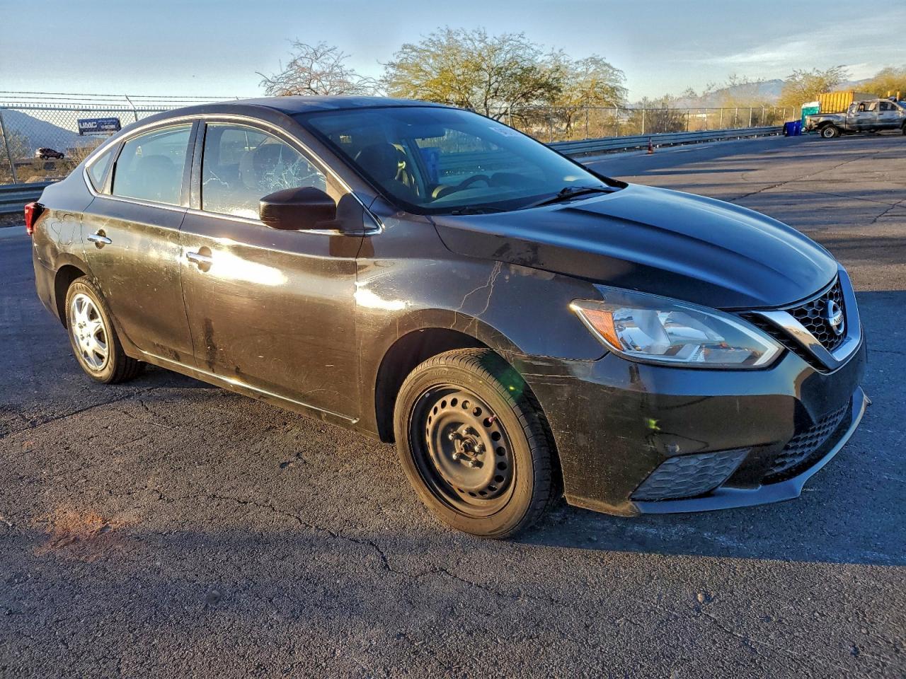 2016 Nissan Sentra S - Image 4