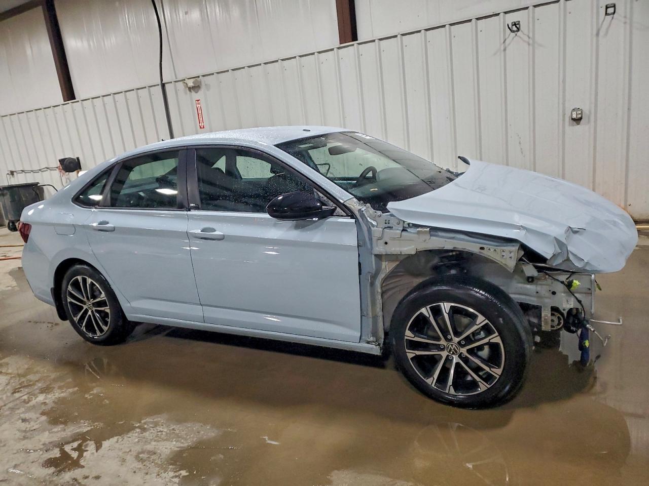 2025 Volkswagen Jetta Sport - Фото 4