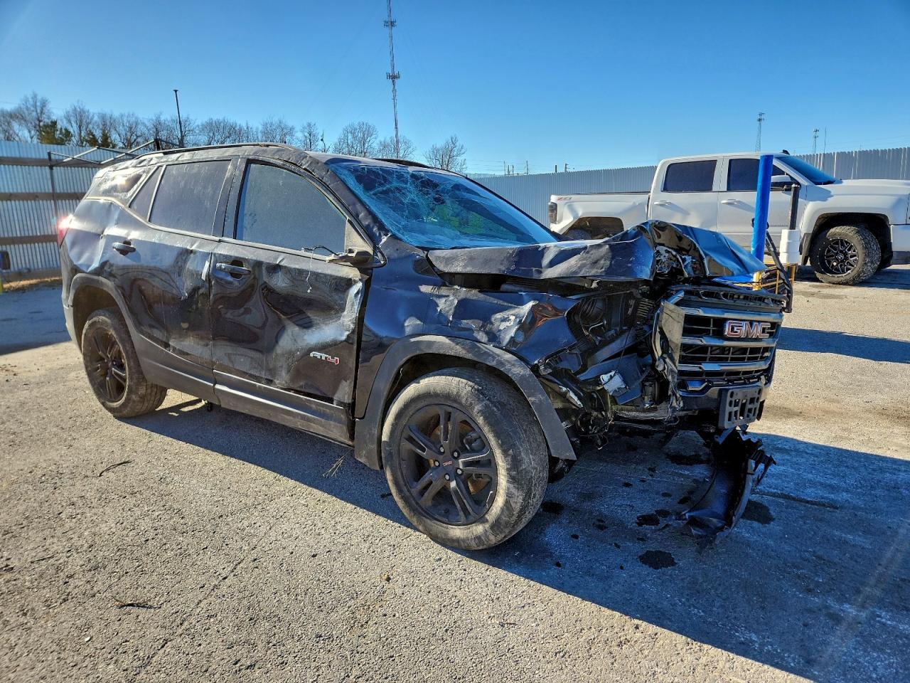 2022 GMC Terrain At4 - Image 4