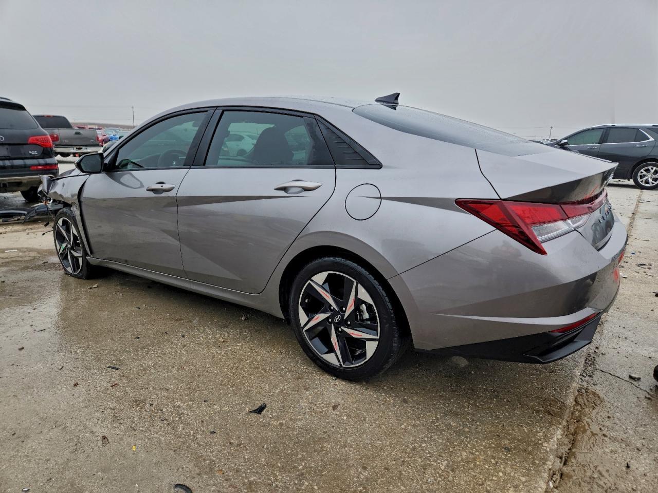 2023 Hyundai Elantra Sel - Фото 2