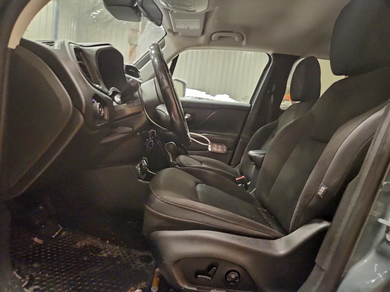 2018 Jeep Renegade Latitude - Image 7