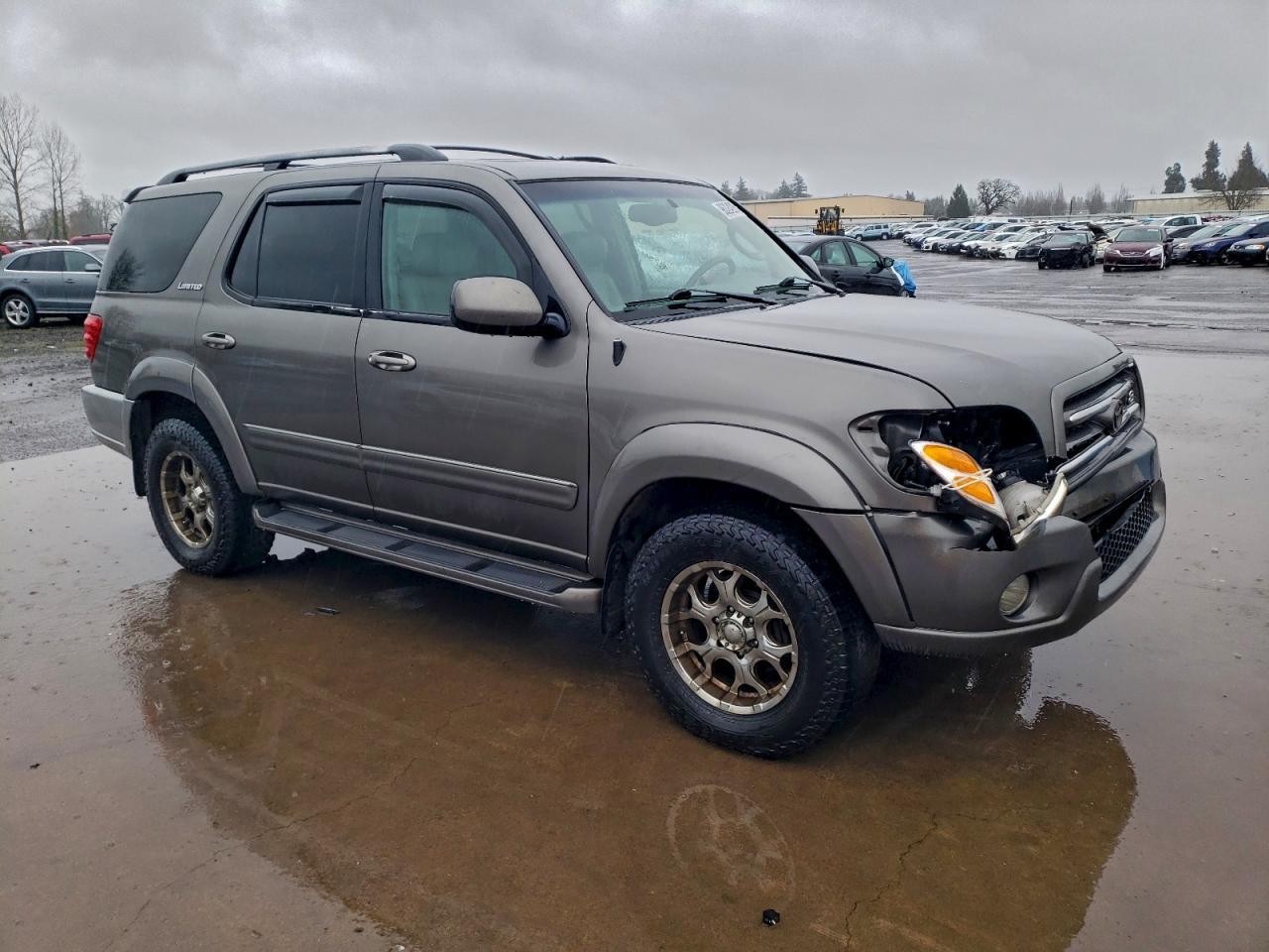 2004 Toyota Sequoia Limited - Image 4