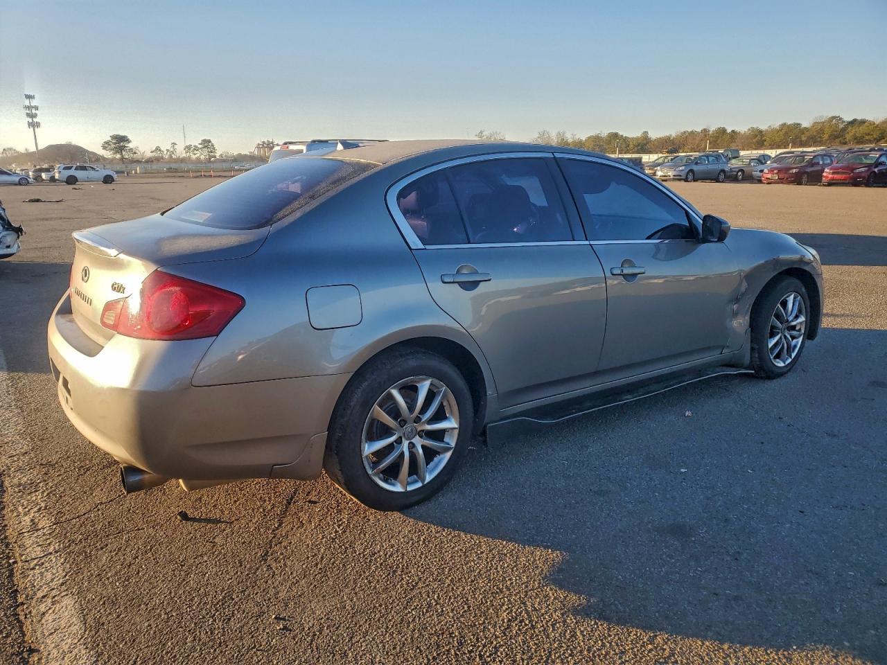 2009 Infiniti G37 - Image 3