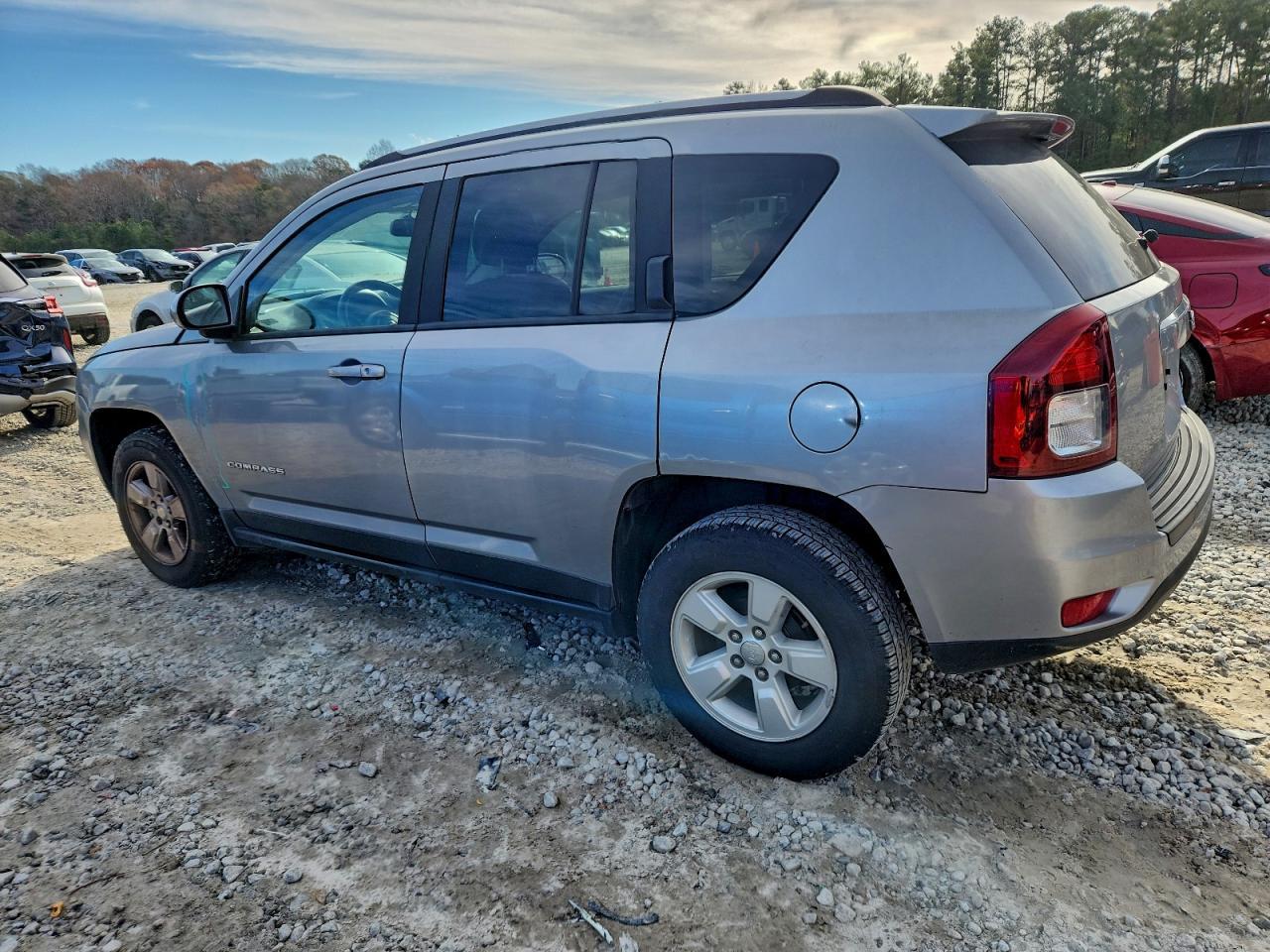 2016 Jeep Compass Latitude - Image 2