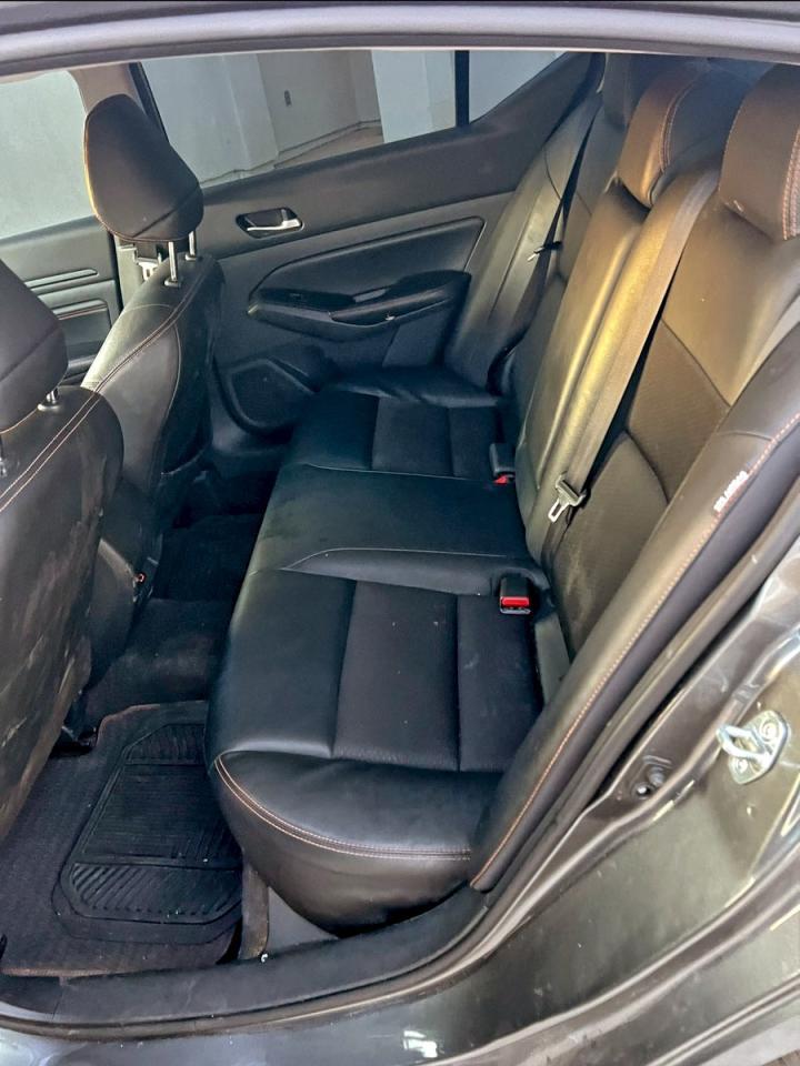 2022 Nissan Altima Sr - Image 6