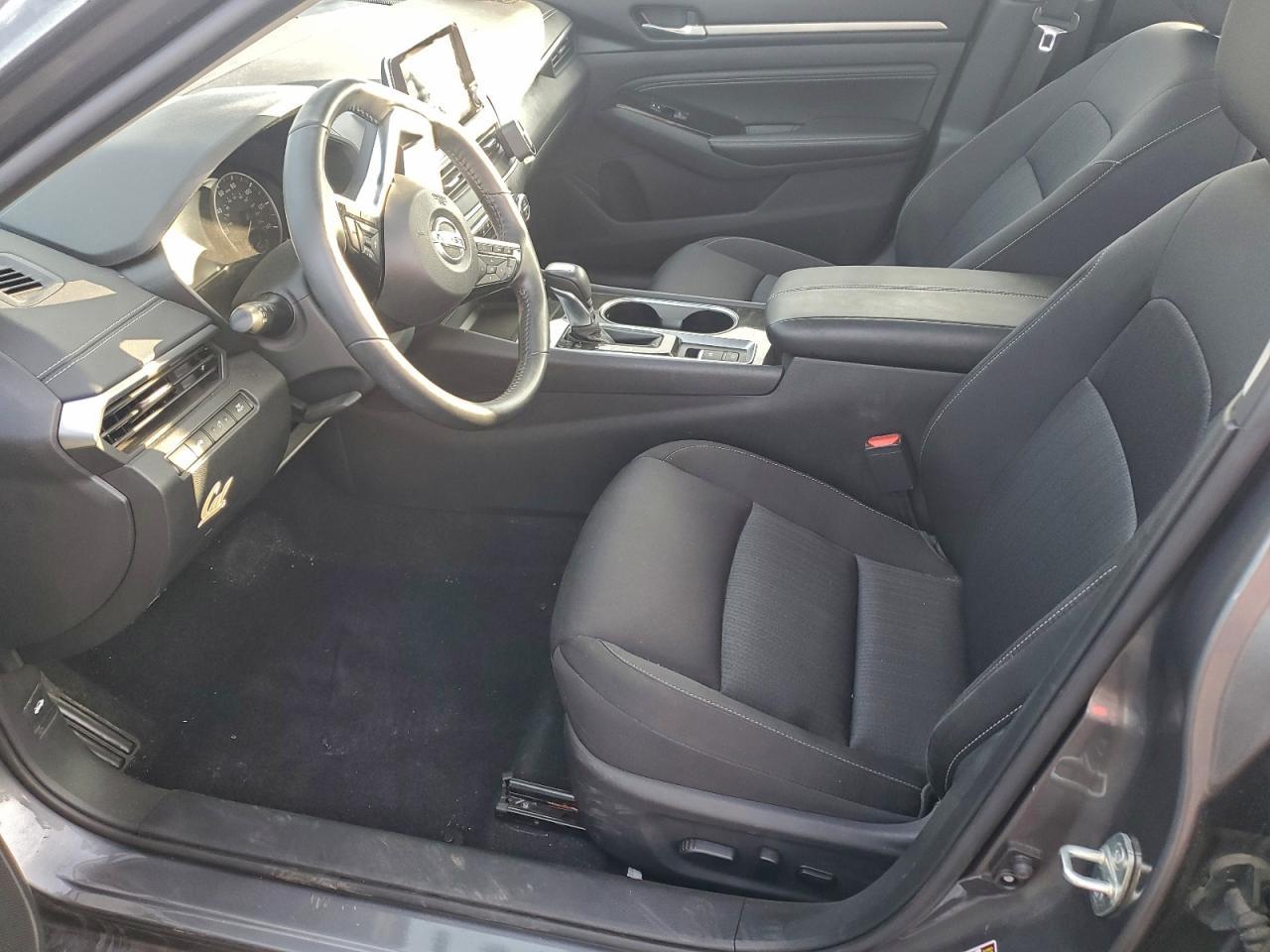 2020 Nissan Altima Sv - Image 7