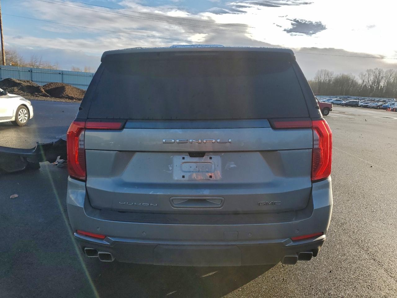 2025 GMC Yukon Denali Ultimate - Image 6