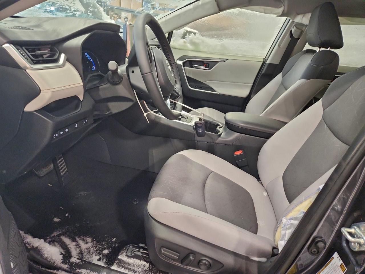 2025 Toyota Rav4 Xle - Image 7