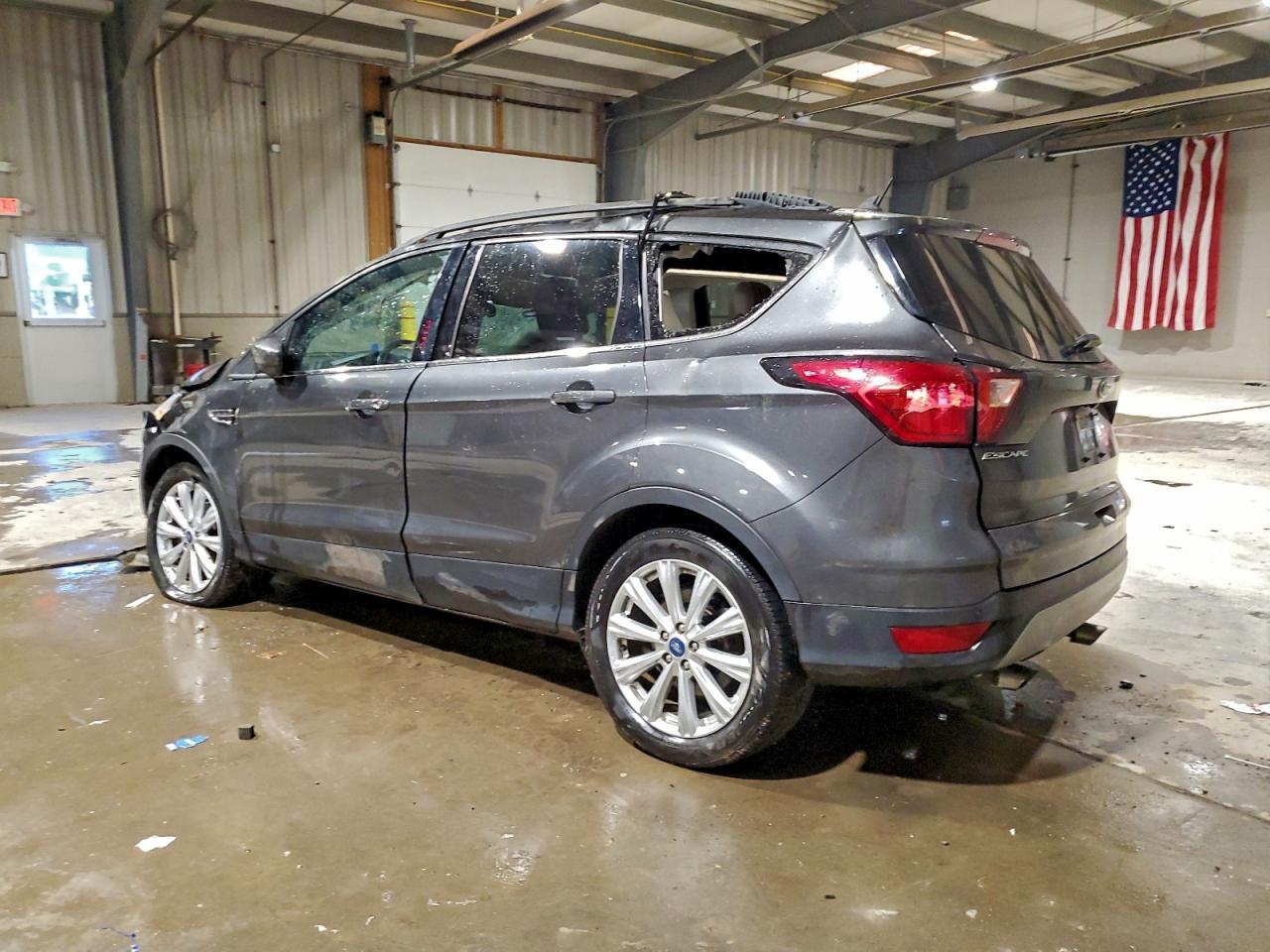 2019 Ford Escape Sel - Фото 2