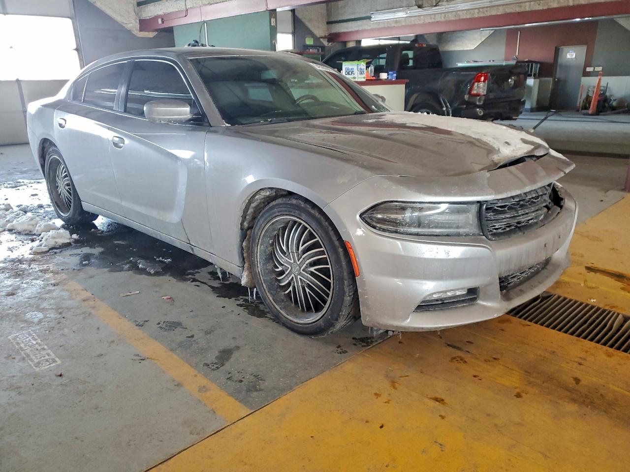 2017 Dodge Charger Sxt - Фото 4