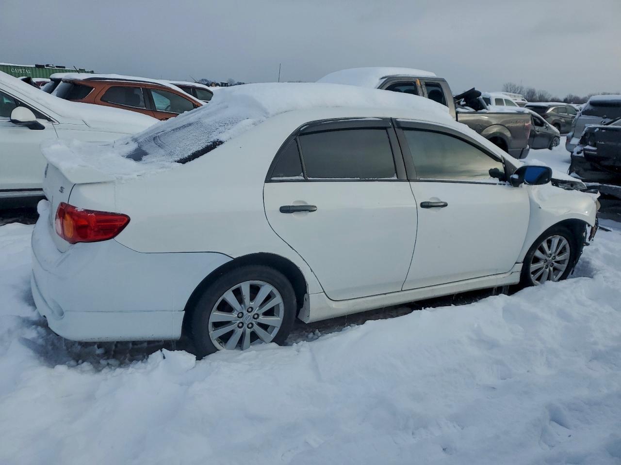 2010 Toyota Corolla - Фото 3