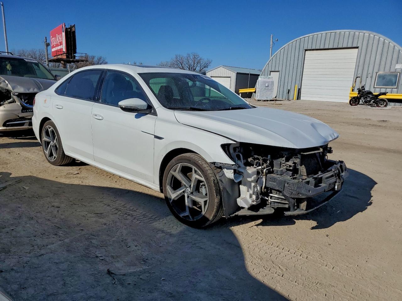 2020 Volkswagen Passat R-Line - Фото 4