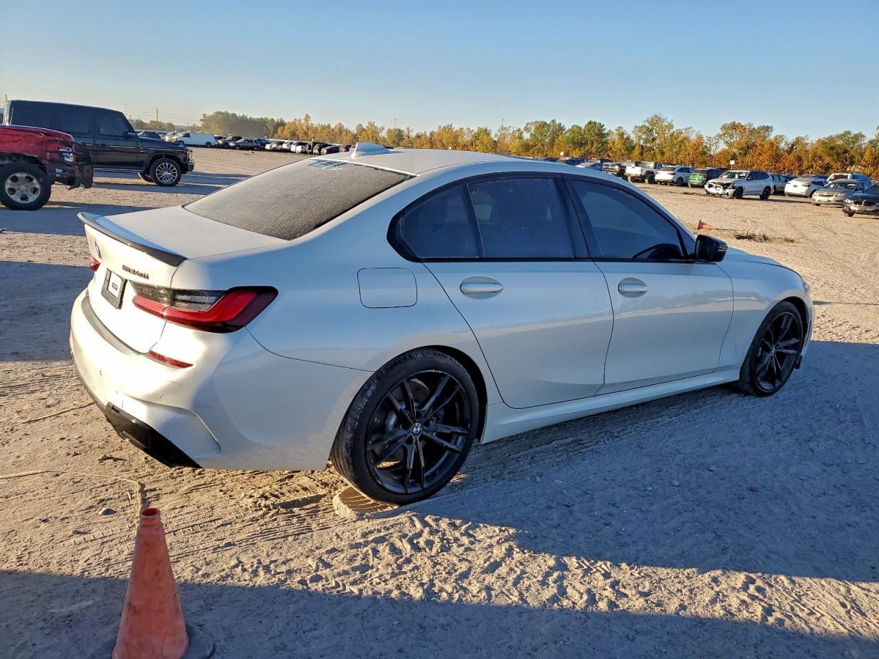 2022 BMW M340Xi - Image 3