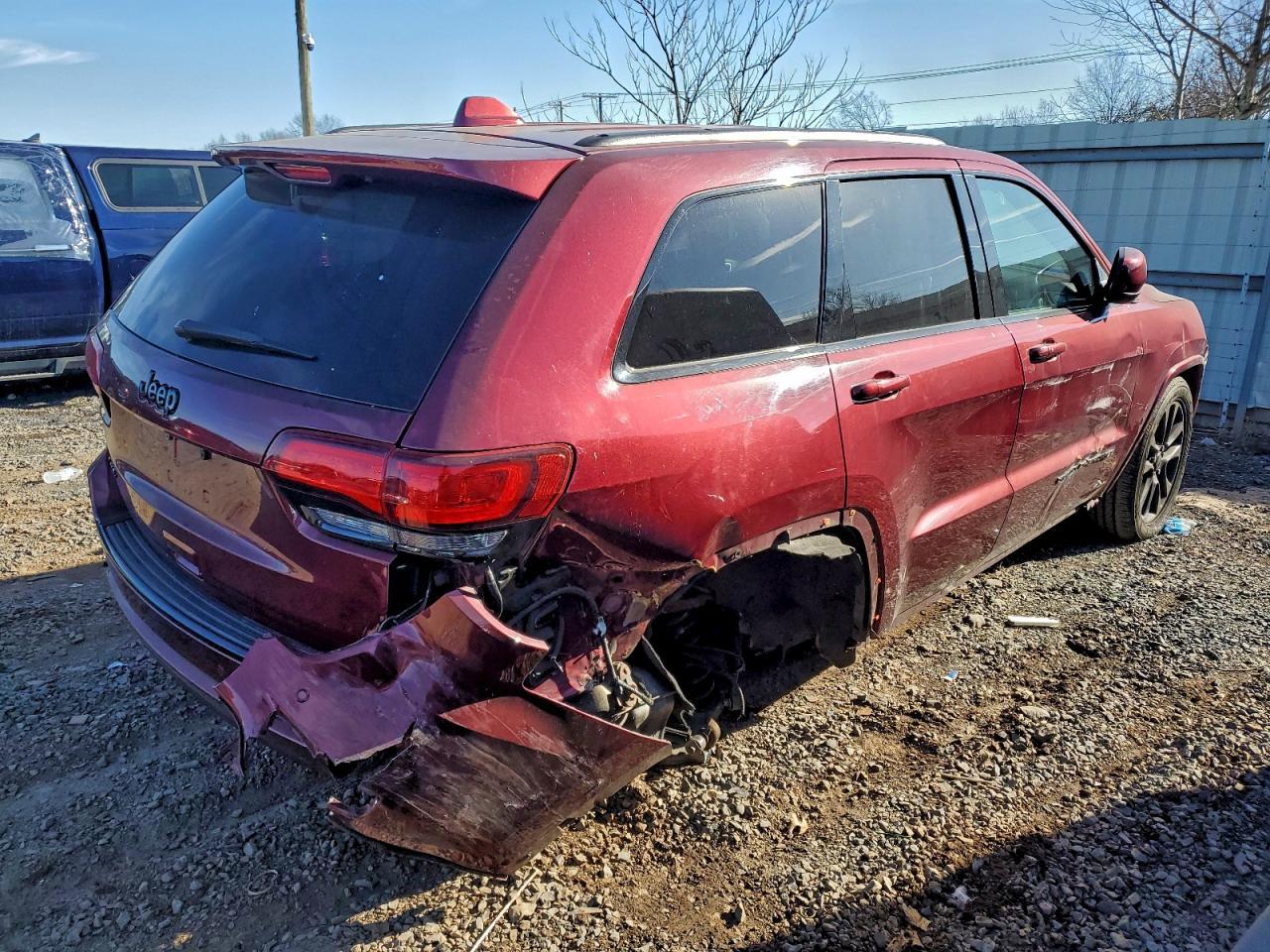 2018 Jeep Grand Cherokee Laredo - Image 3