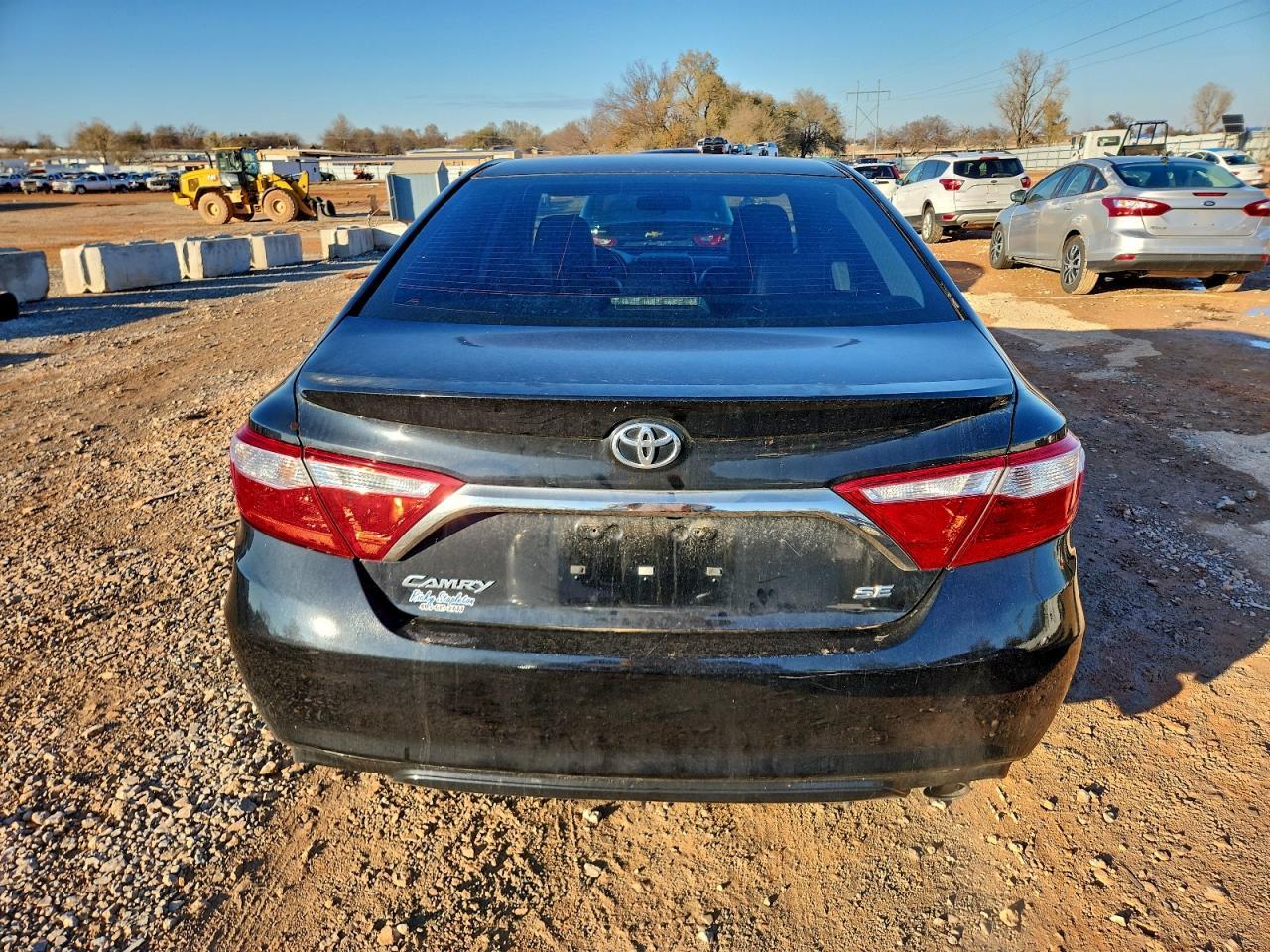 2017 Toyota Camry Le - Фото 6