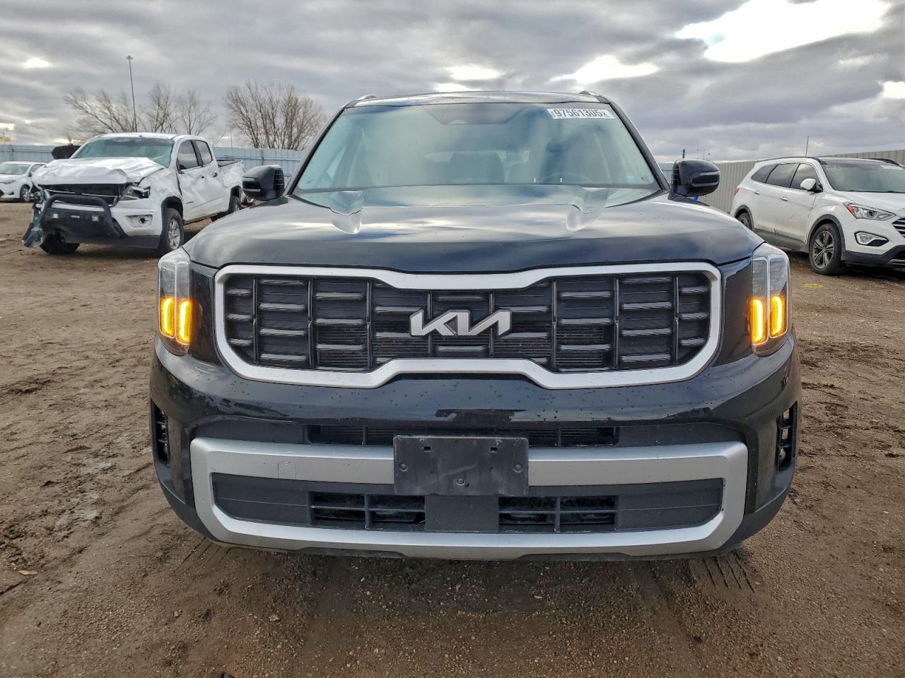 2023 Kia Telluride S - Image 5