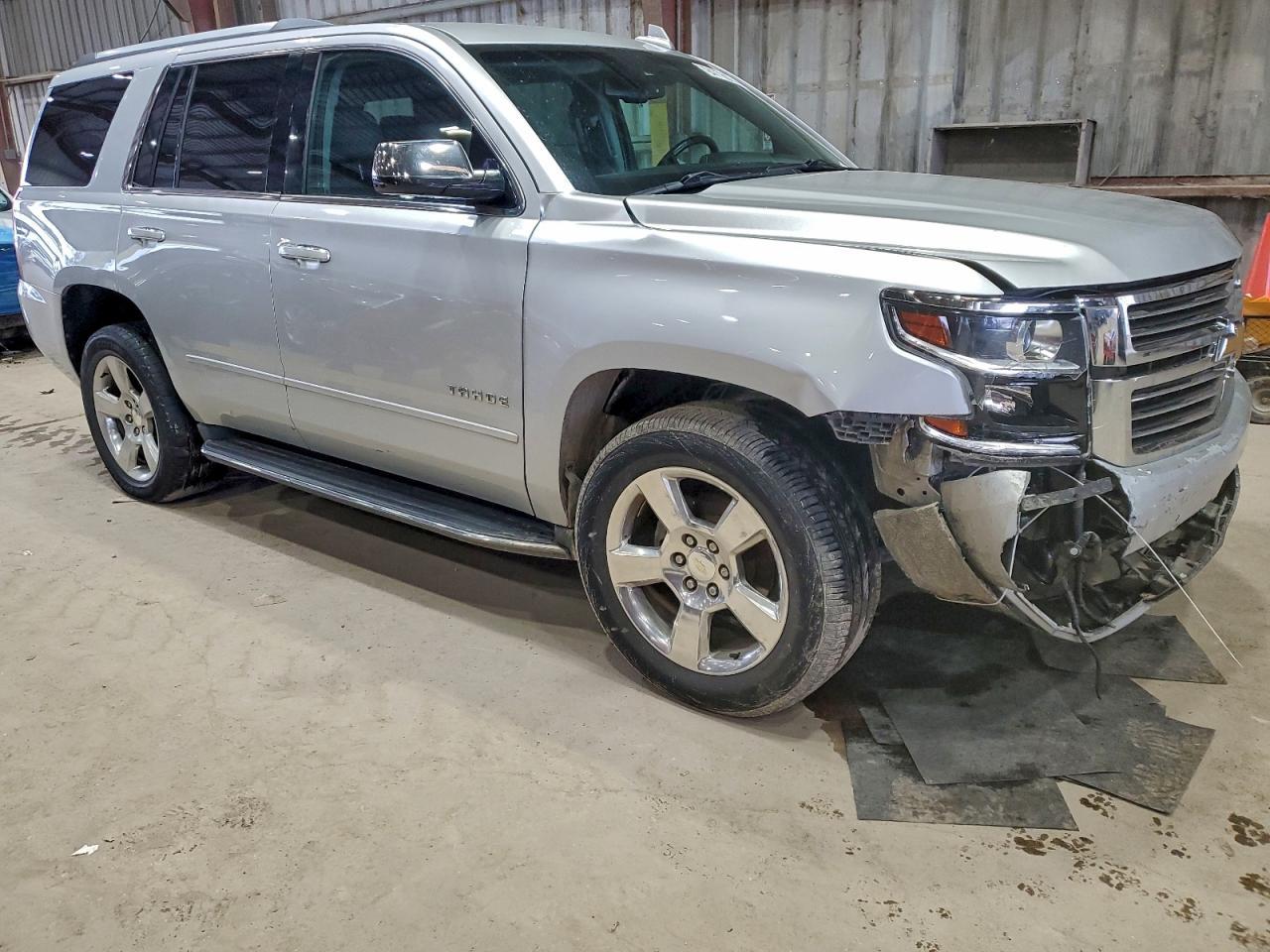 2017 Chevrolet Tahoe C1500 Premier - Image 4