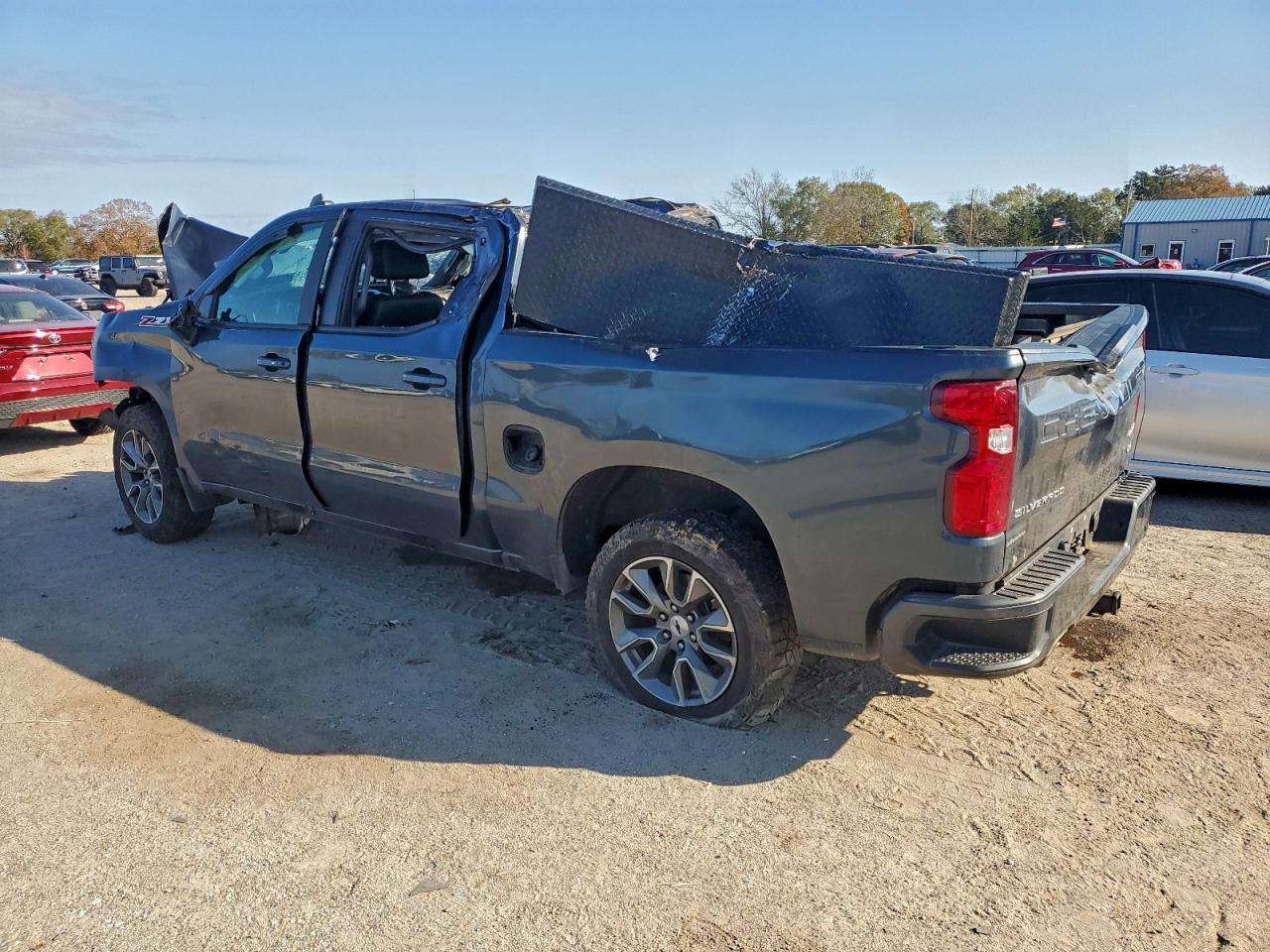 2021 Chevrolet Silverado K1500 Rst - Фото 2
