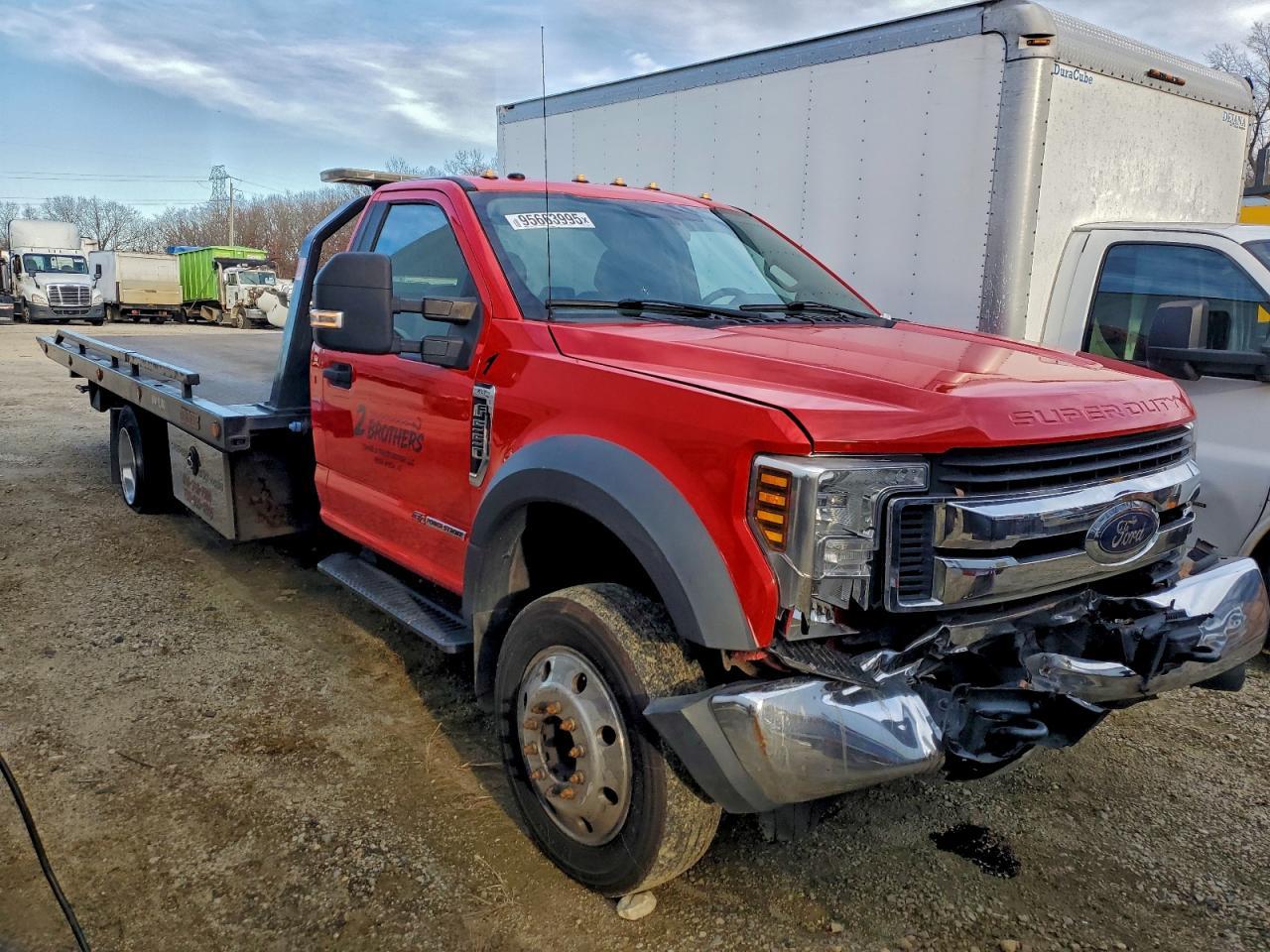 2019 Ford F550 Super Duty - Image 4